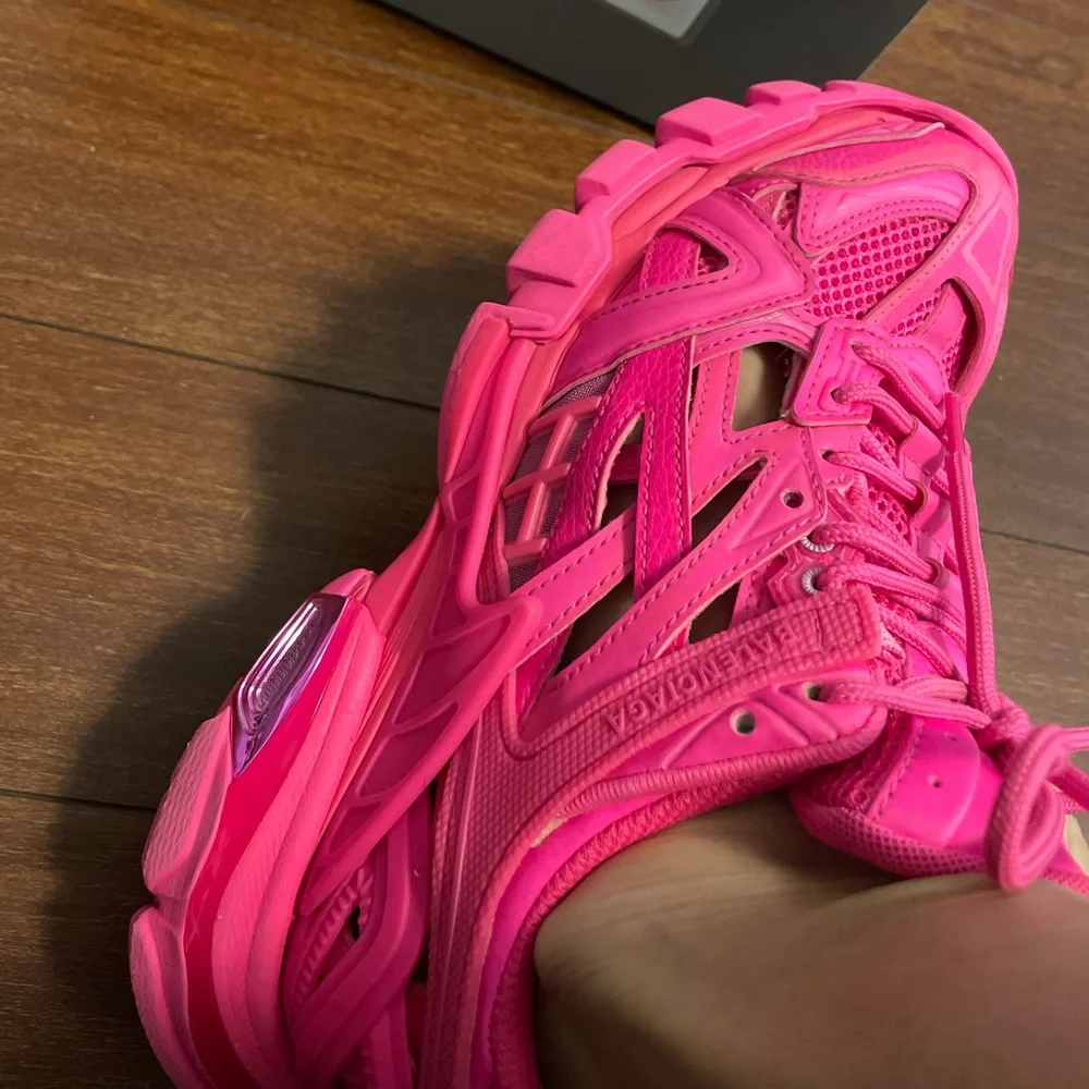 Balenciaga track2 Pink sneakers - Picture 2 of 7